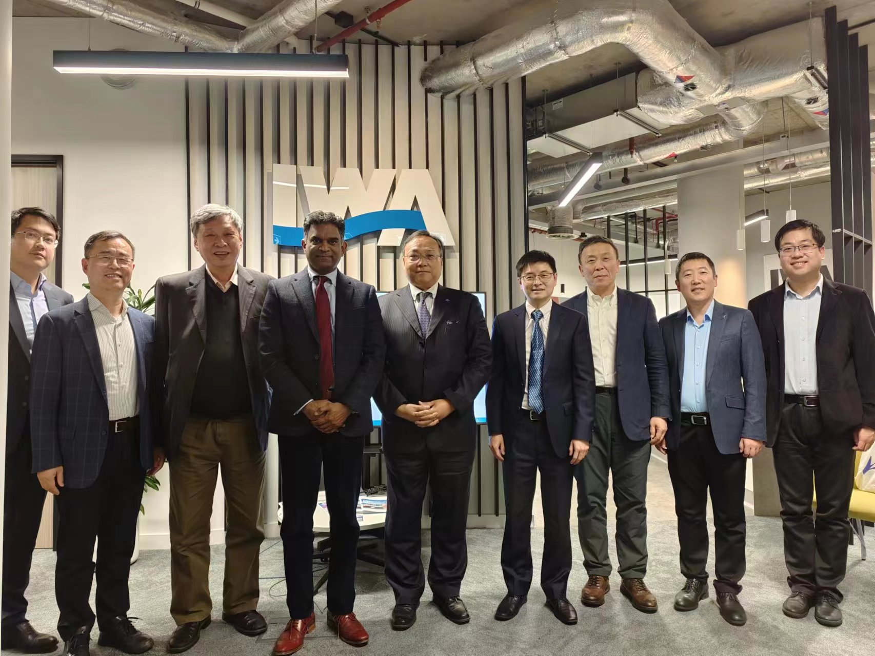 金控數(shù)據(jù)董事長楊斌訪問IWA國際水協(xié)總部